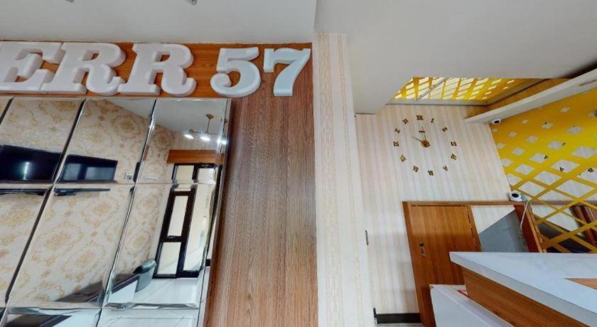 Merr 57 Surabaya Exterior foto